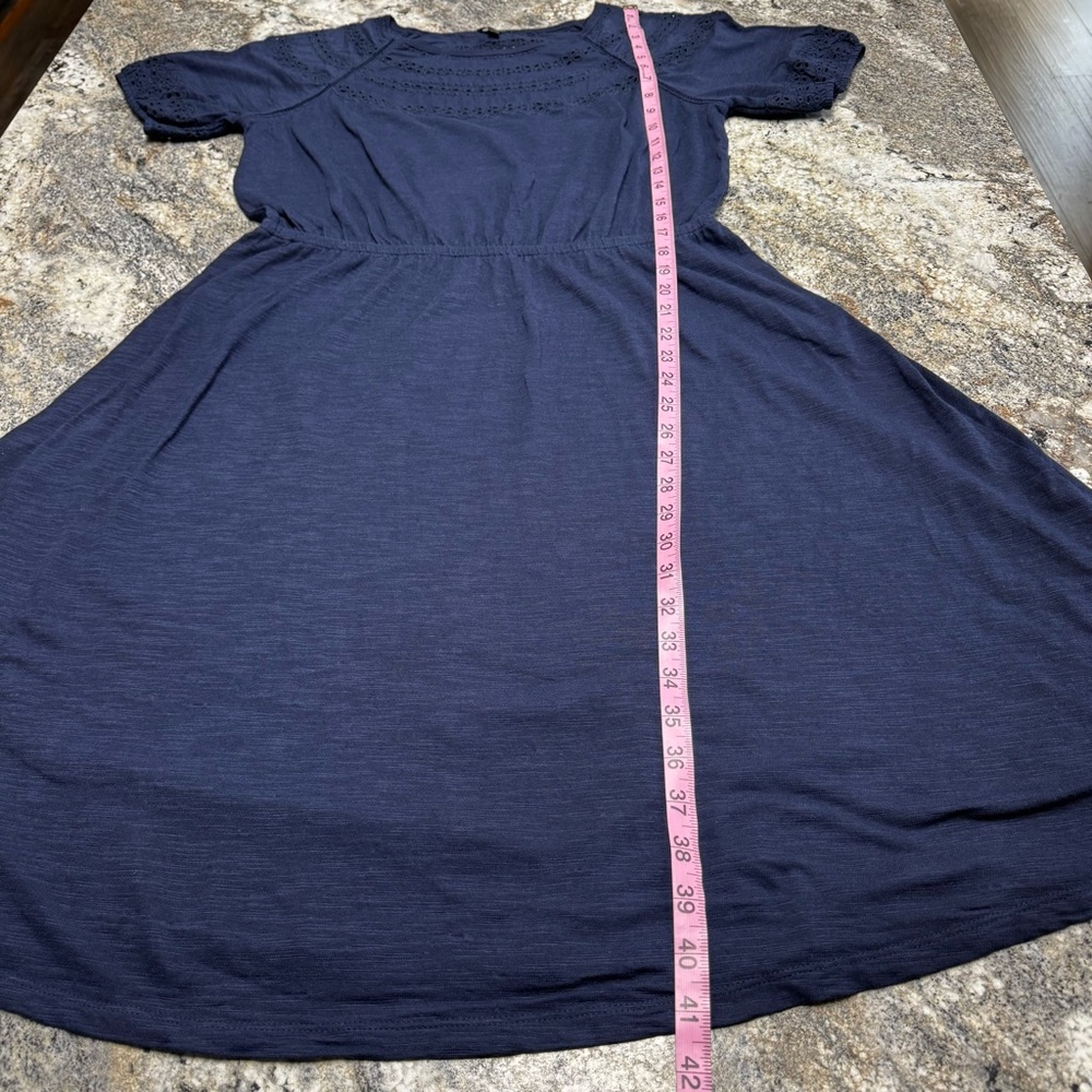 Talbots Navy Blue Eyelet Lace Detail Midi SS Slub Knot Cotton Dress Size Medium - Picture 5 of 8